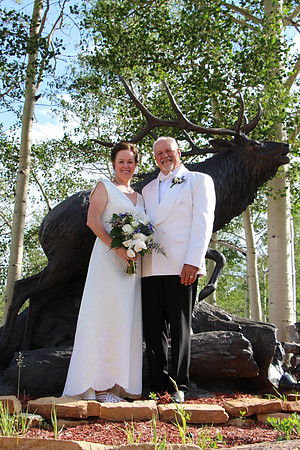 1. Bride-Groom _053-crop