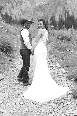 4 Newlyweds 074bw